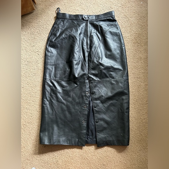 GENUINE LEATHER VINTAGE MIDI SKIRT - Picture 2 of 9